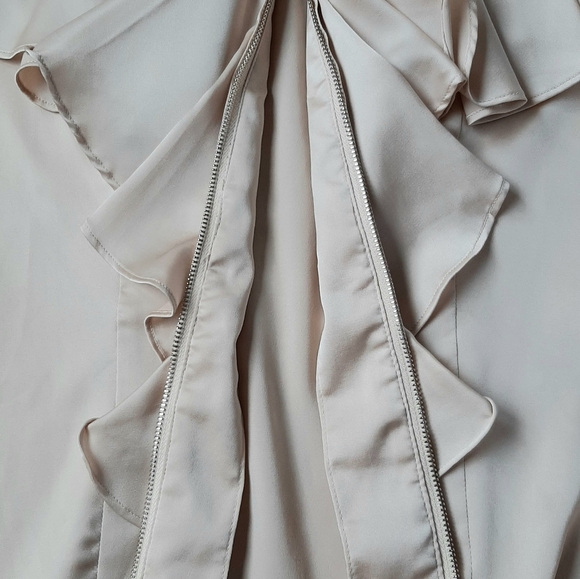 RUFFLED Gold Blouse - Picture 5 of 9